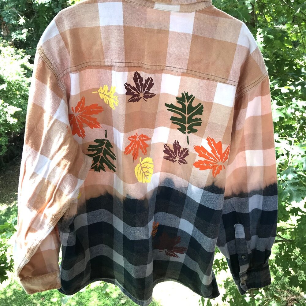Bleached Flannel Shirt Autumn Upcycled, Painted Fall Leaves Size Large - Picture 6 of 12